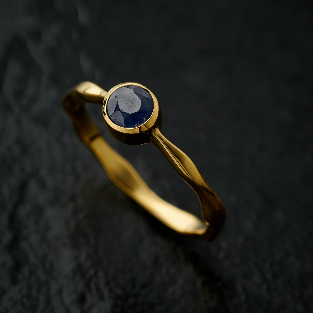 September Birthstone: Sapphire