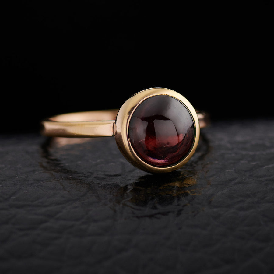 Cabochon garnet ring in 14K rose gold vermeil