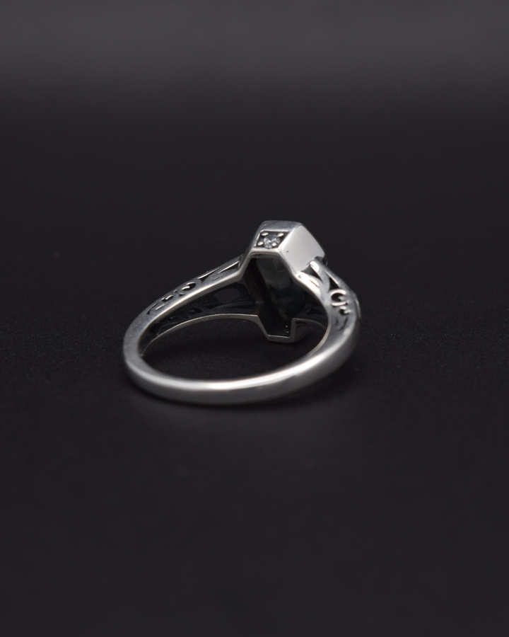 Silvaria Moss Agate Coffin Ring