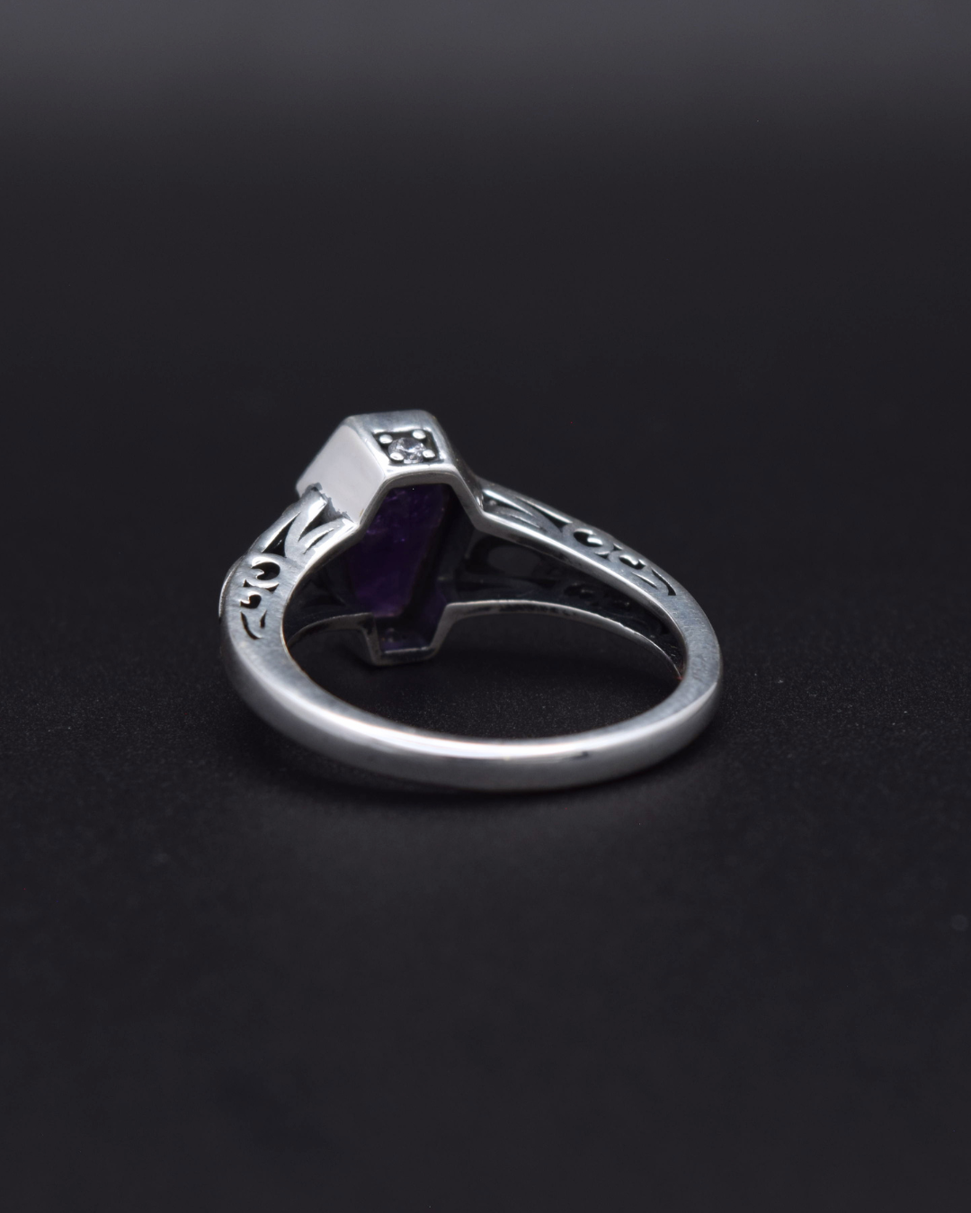 Silvaria Amethyst Coffin Ring