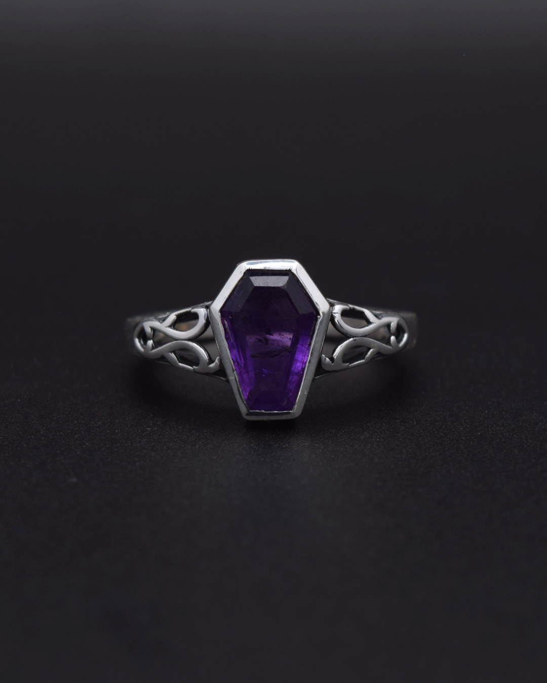 Silvaria Amethyst Coffin Ring