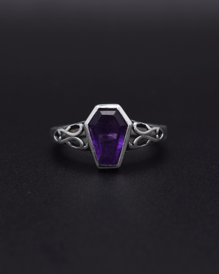 Silvaria Amethyst Coffin Ring