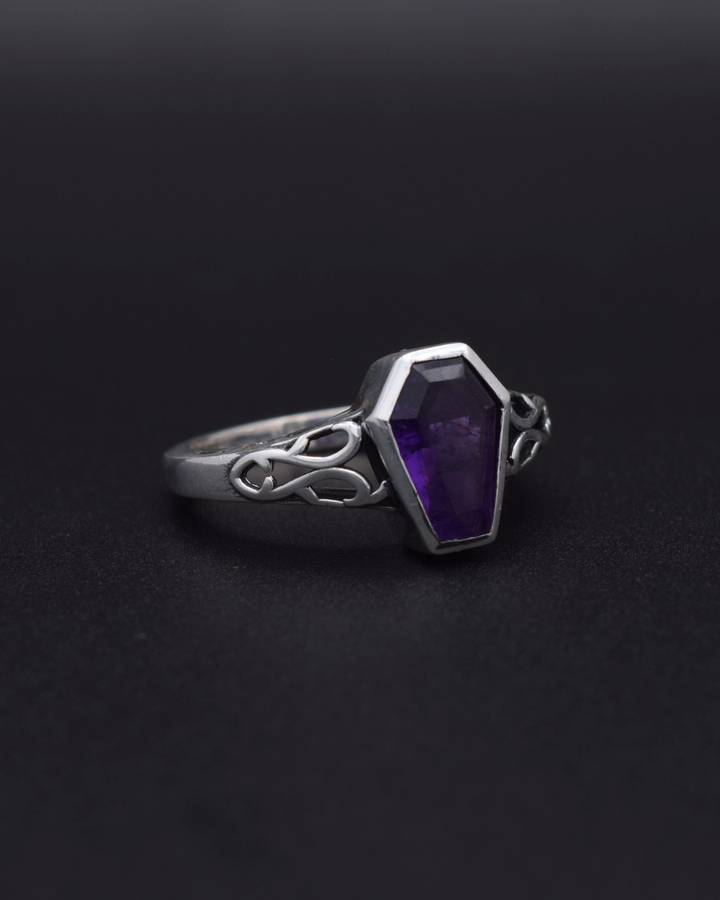 Silvaria Amethyst Coffin Ring