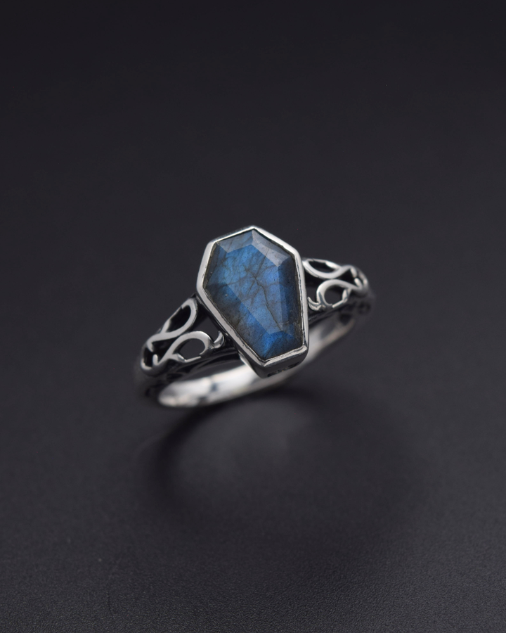 Silvaria Labradorite Coffin Ring