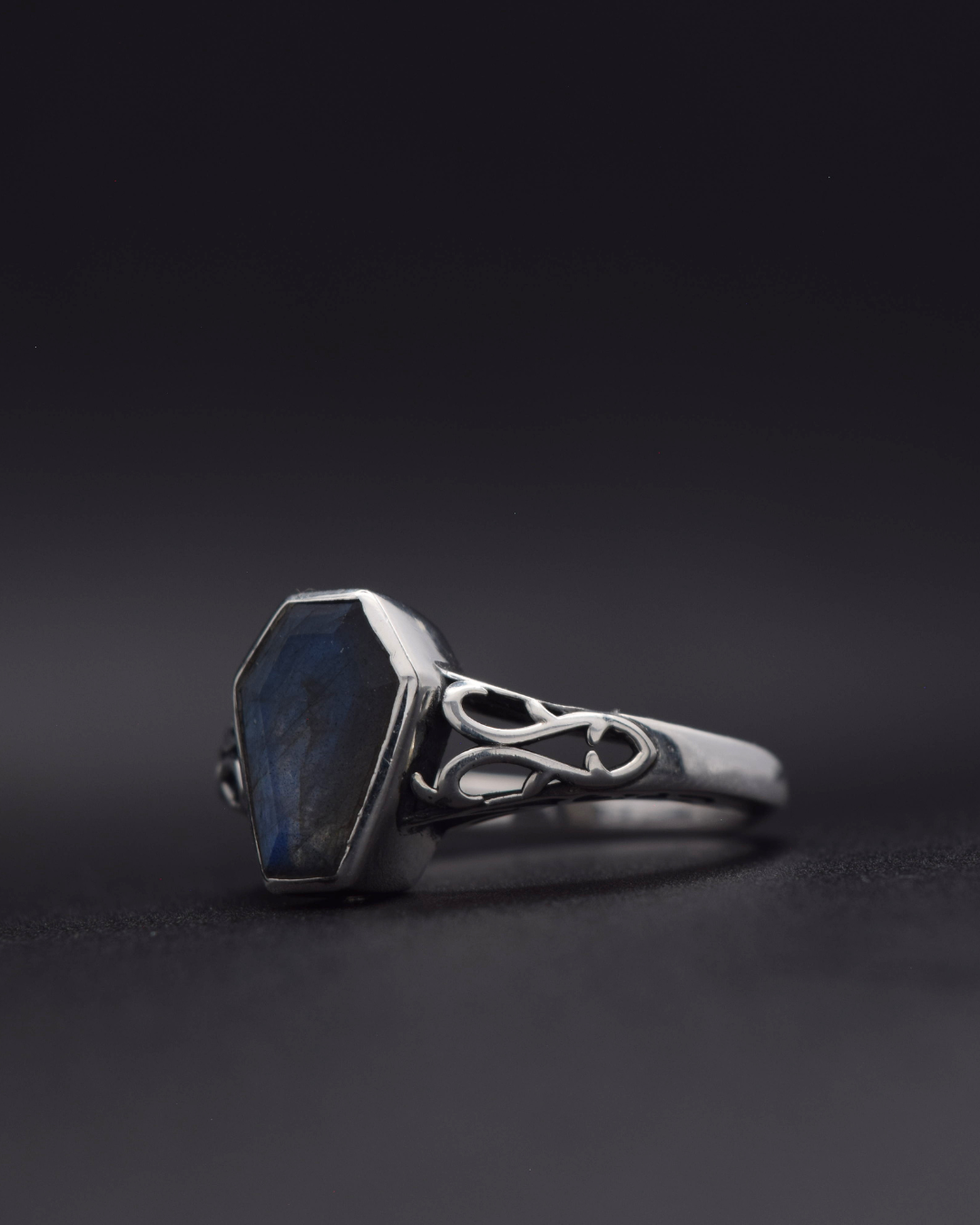 Silvaria Labradorite Coffin Ring