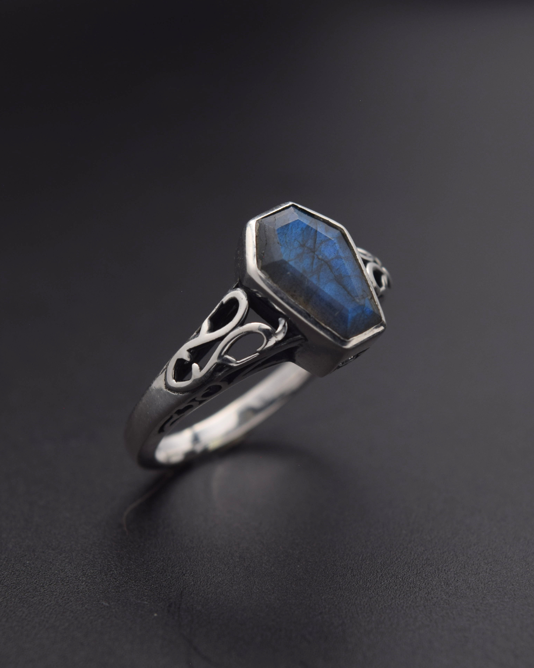 Silvaria Labradorite Coffin Ring
