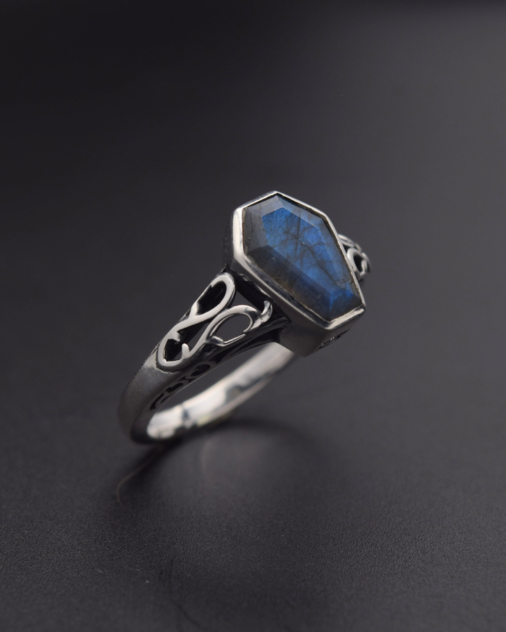 Silvaria Labradorite Coffin Ring