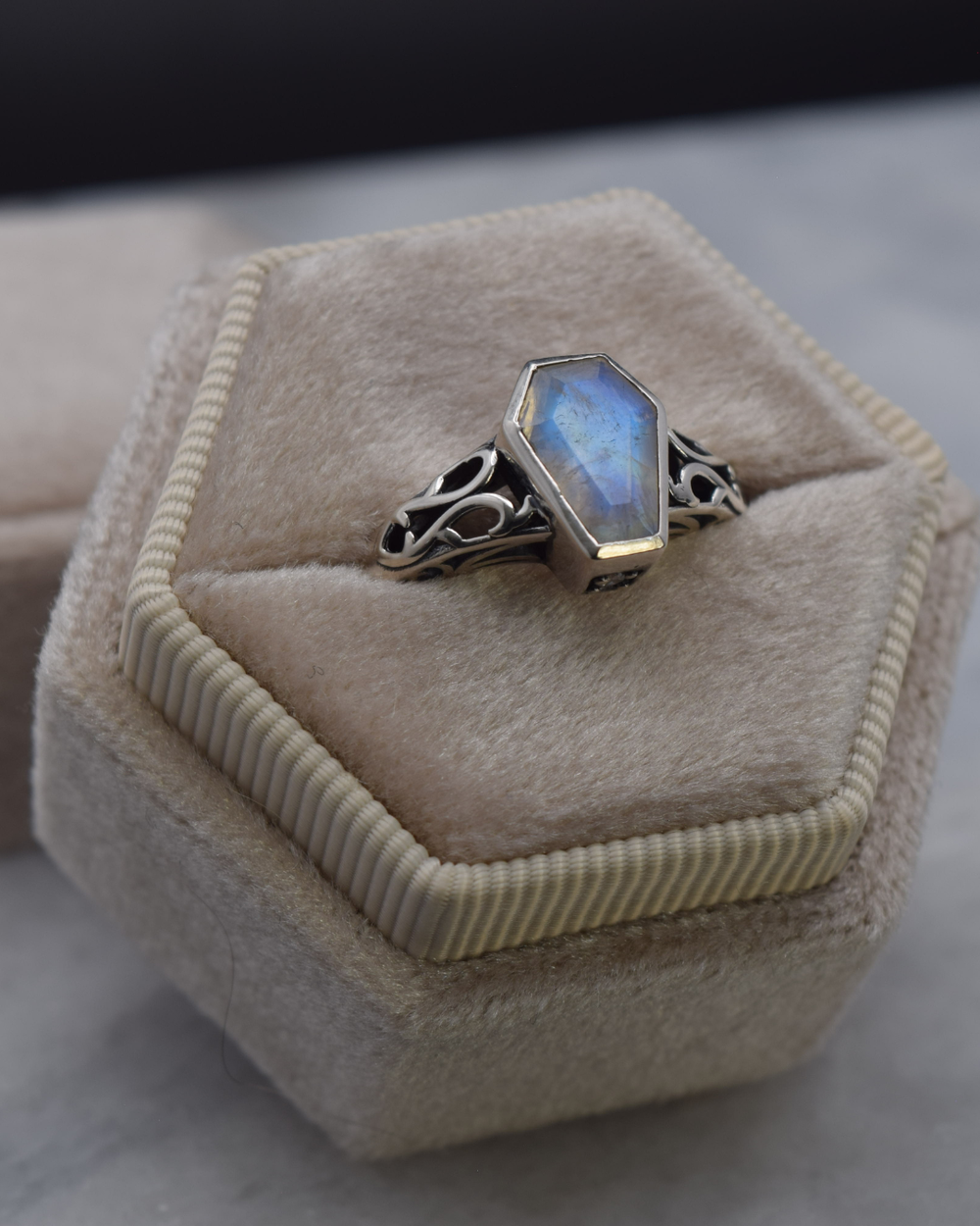 Coffin-cut moonstone ring in fine silver