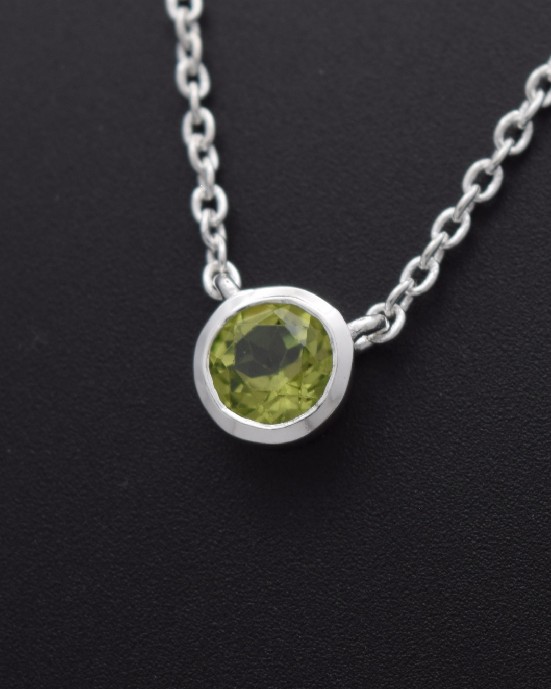 Peridot Aurora Birthstone Necklace | Silvaria