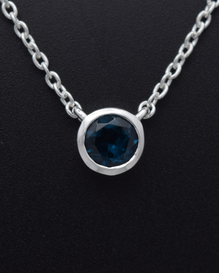 London Blue Topaz Aurora Necklace | Silvaria