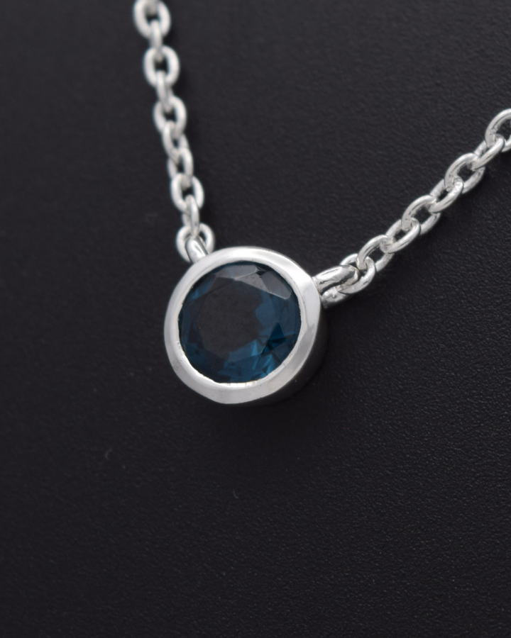London Blue Topaz Aurora Necklace | Silvaria