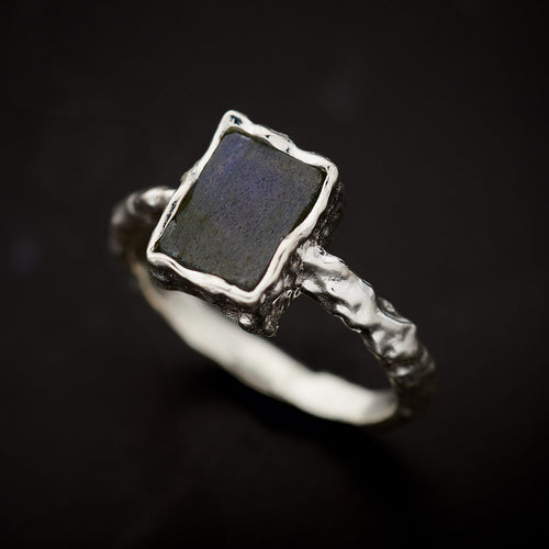 Labradorite Sterling Silver Rectangle Hammered Finish Ring