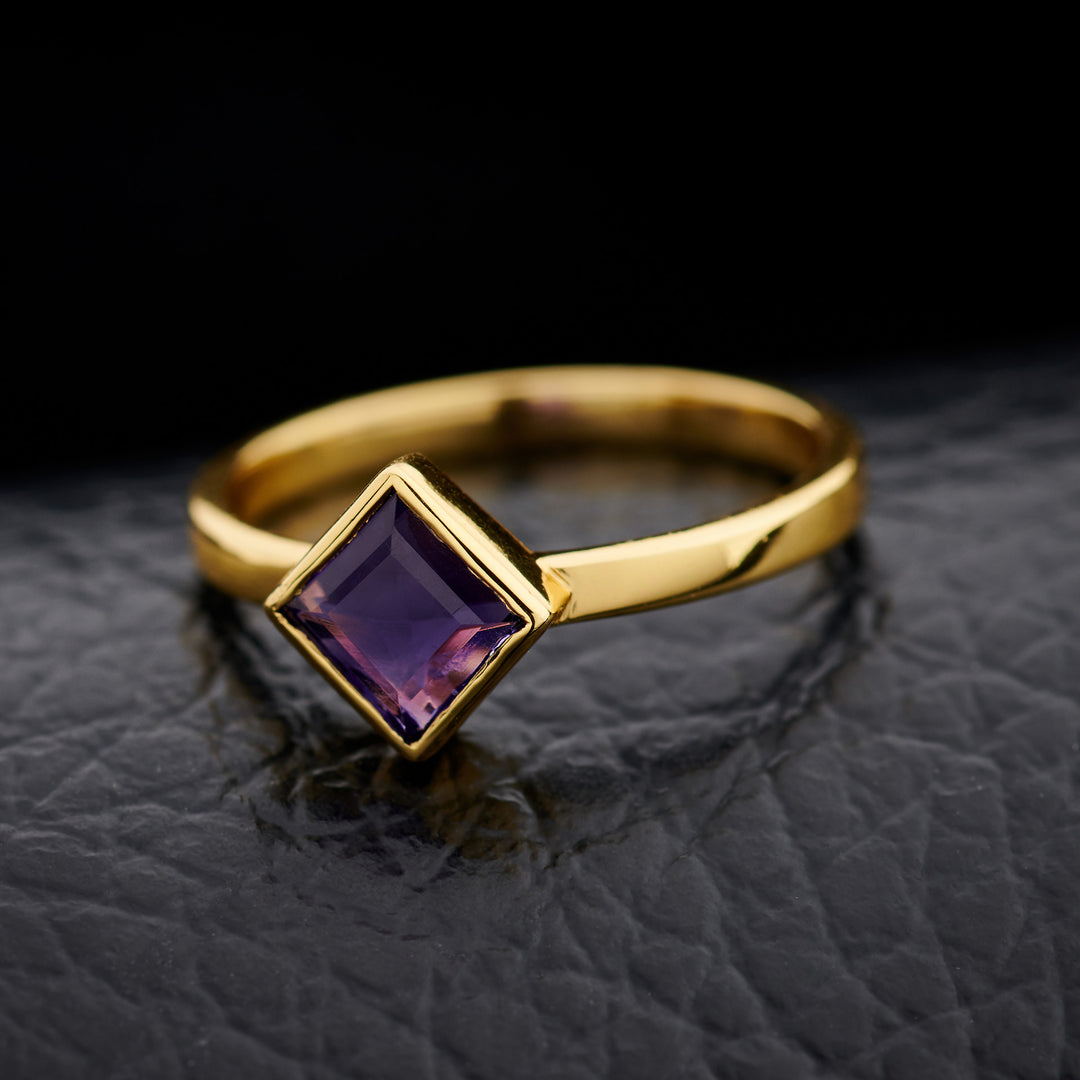 Amethyst Everyday Gold Ring