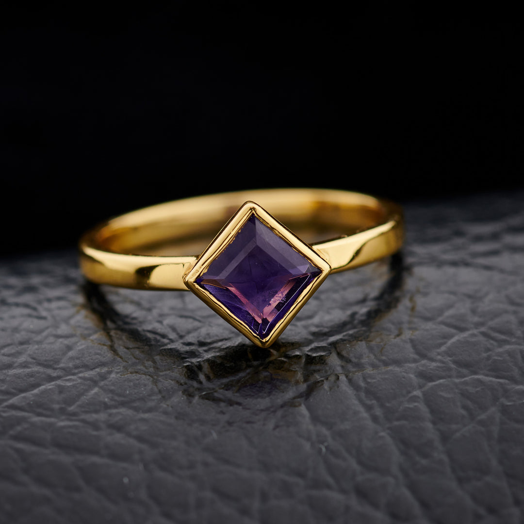 Amethyst Everyday Gold Ring