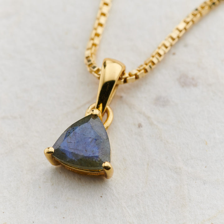 Labradorite Everyday Gold Pendant