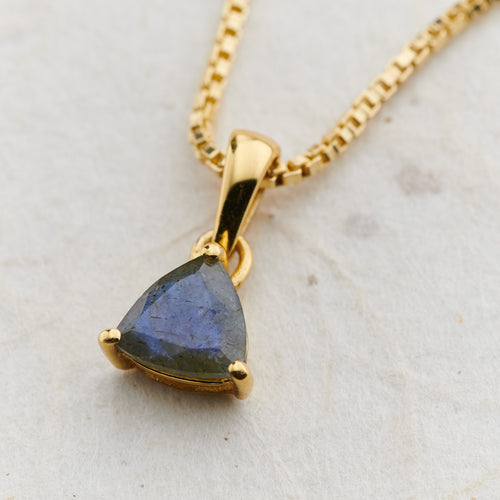 Labradorite Everyday Gold Pendant