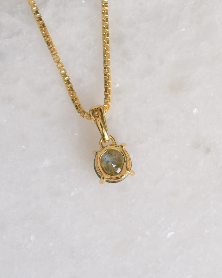 Labradorite Everyday Gold Pendant