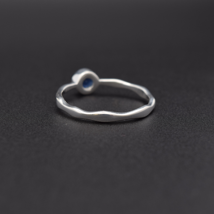 Silvaria Sapphire Wavy Ring