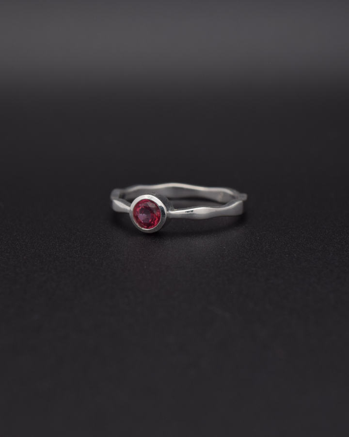 Silvaria Pink Topaz Wavy Ring