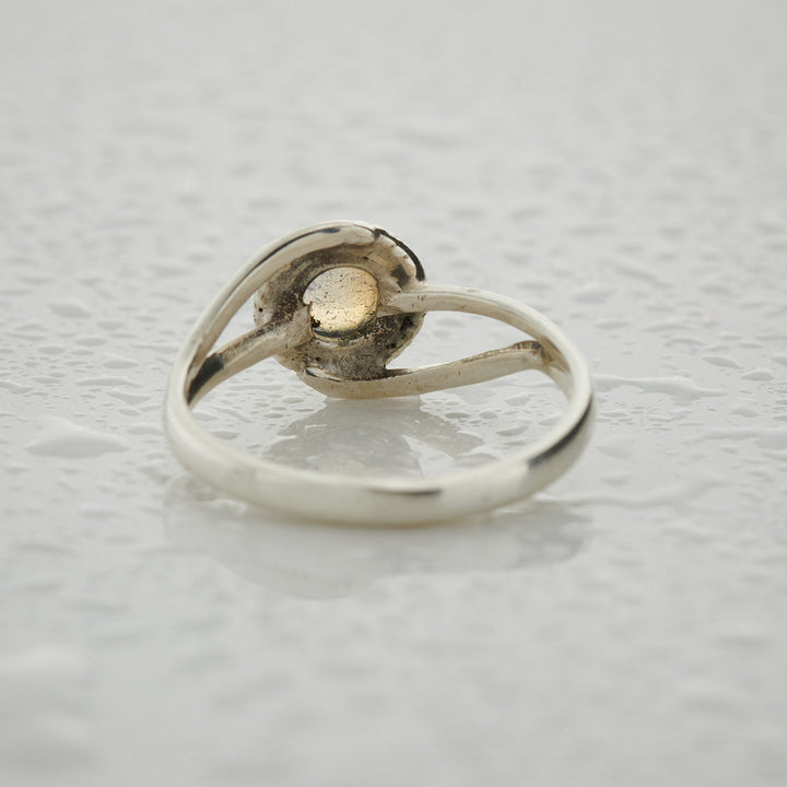 Cabochon Cut Labradorite Sterling Silver Infinity Ring