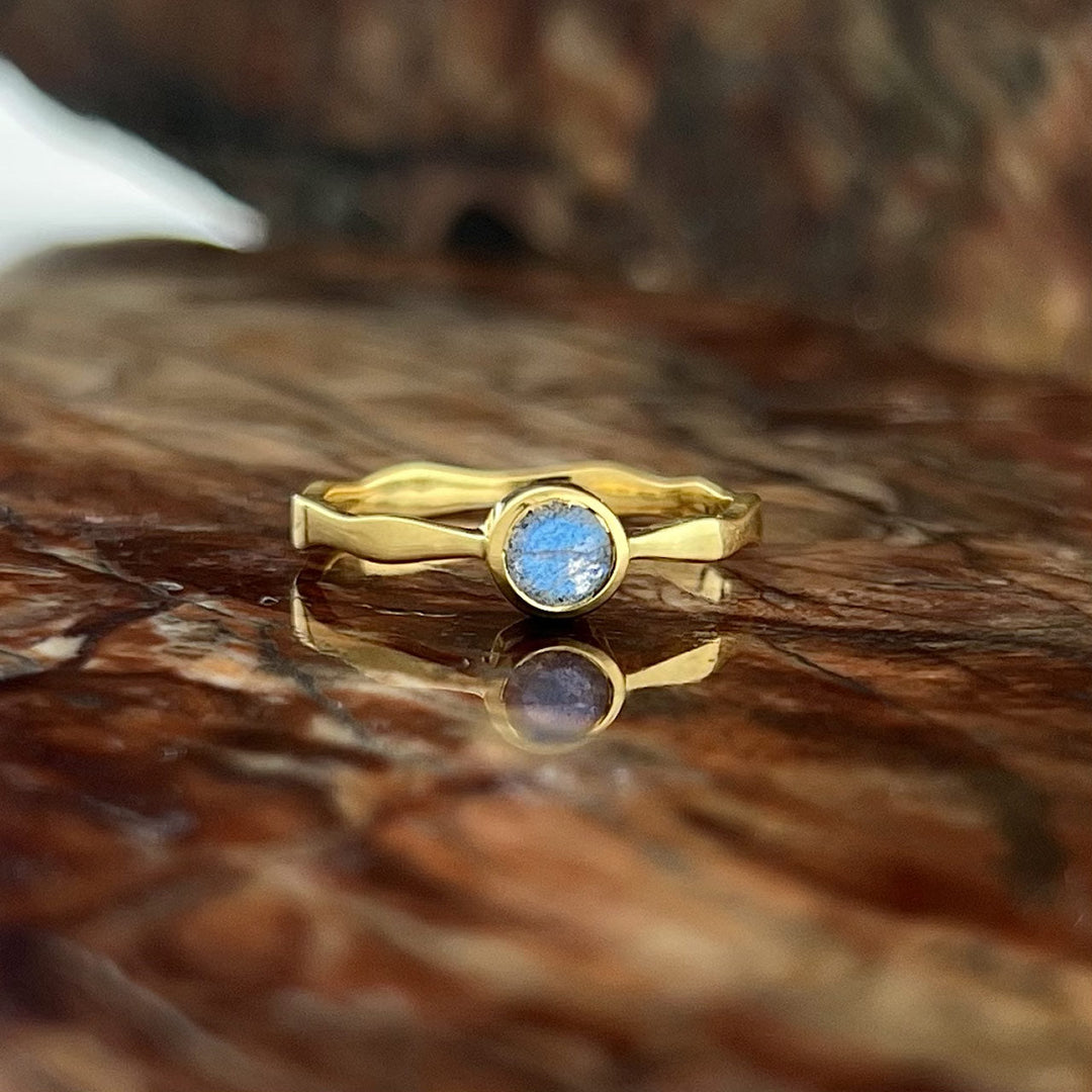 Labradorite 18K Vermeil Gold Stackable Wavy Ring