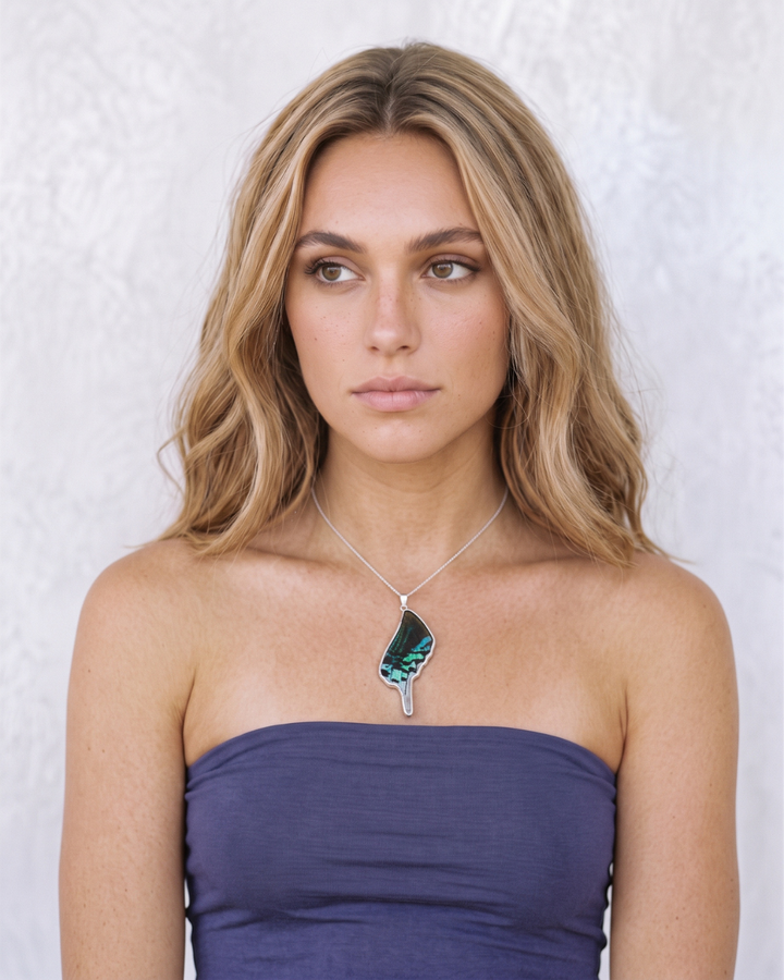 Leilus Fine Silver Pendant