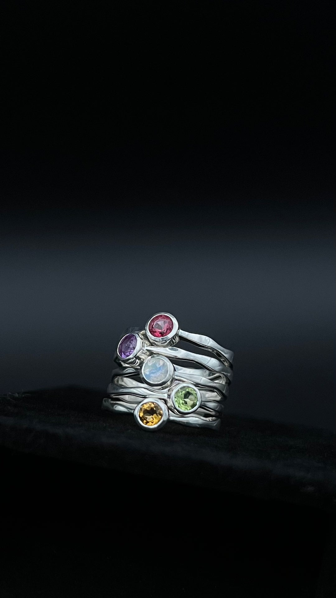 Silvaria Peridot Wavy Ring