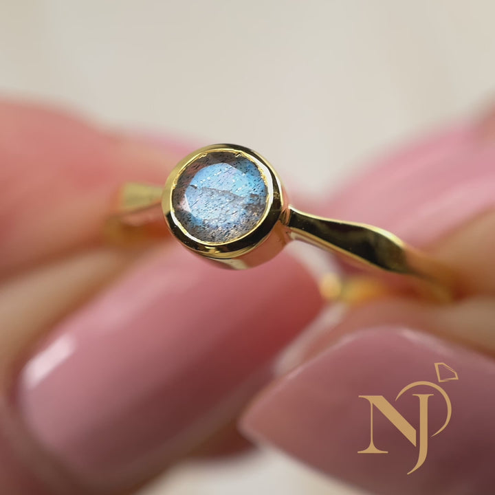 Labradorite 18K Vermeil Gold Stackable Wavy Ring