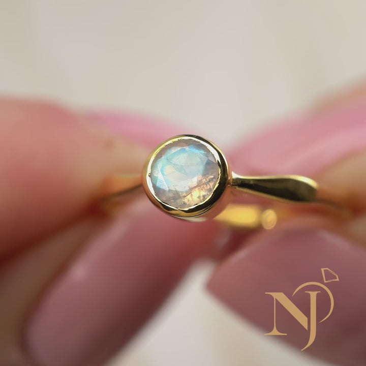 Moonstone 18K Vermeil Gold Stackable Wavy Ring