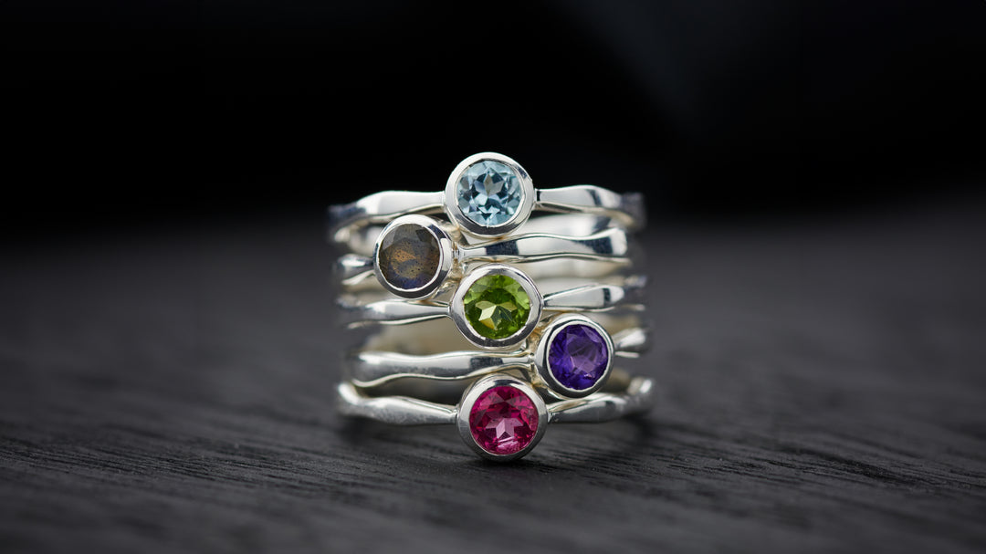 Silvaria Aquamarine Wavy Ring